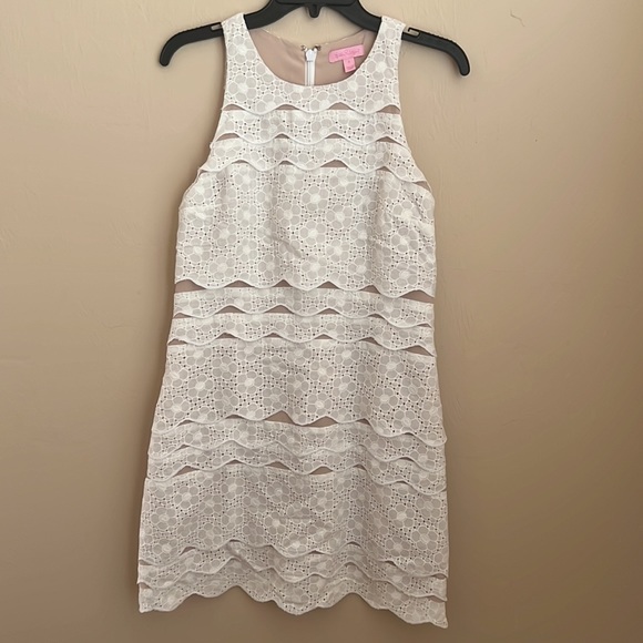 Lily Pulitzer White Benton Eyelet Dress. Size 6. - Picture 2 of 3